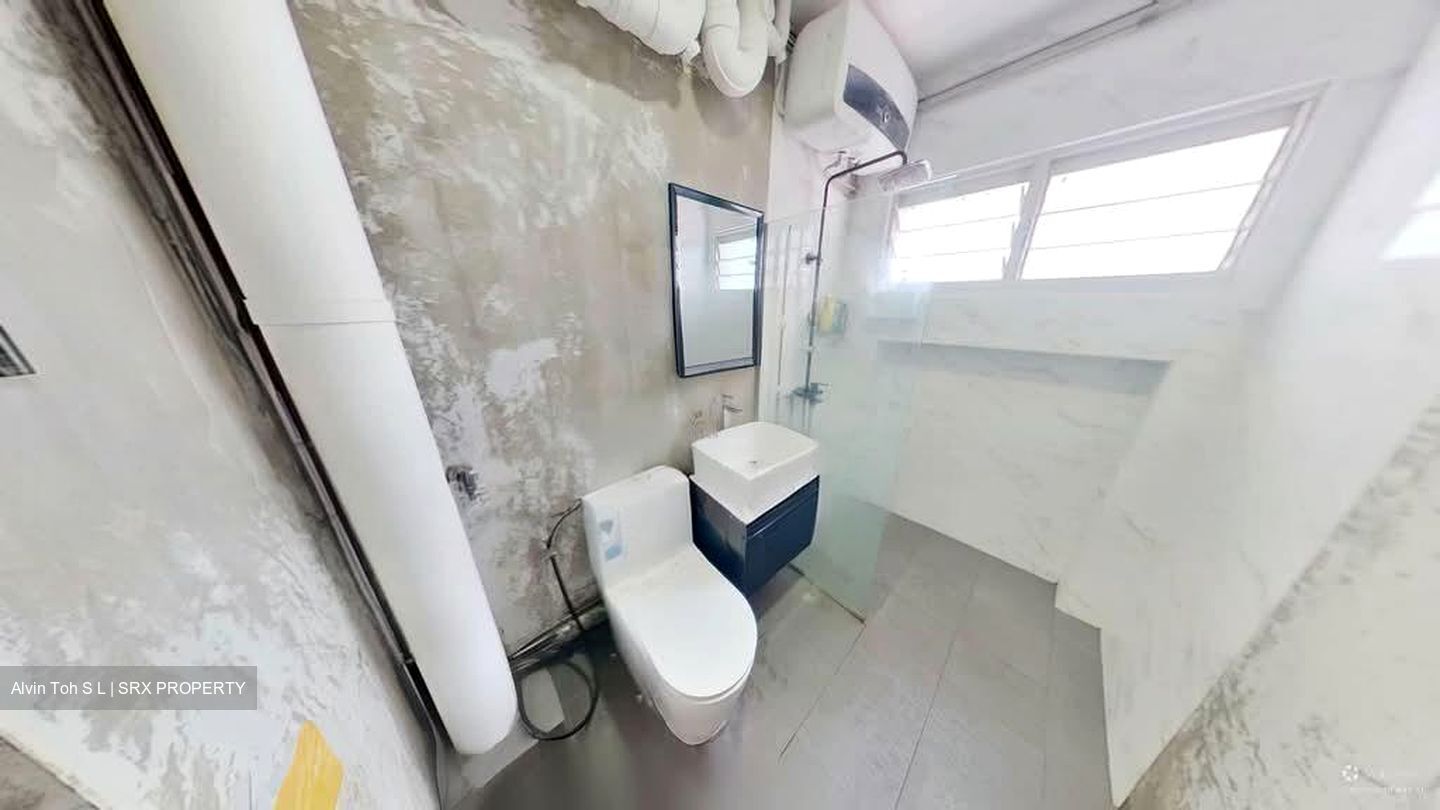 Blk 104A Kebun Baru Heights (Ang Mo Kio), HDB Executive #550974131